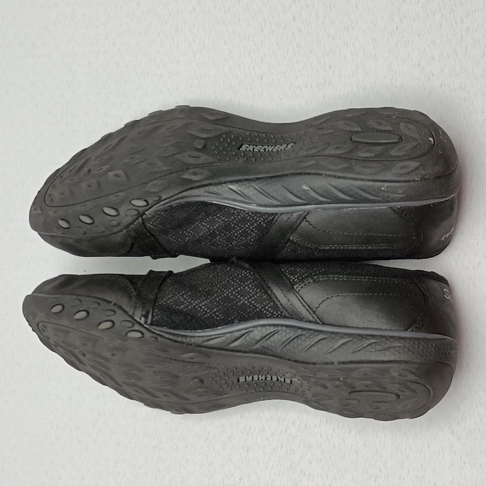 Skechers Breathe Easy In Good Spirits Relaxed Fit Mary Janes - Picture 4 of 4